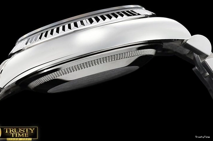 0913 Durable RDD0215B – DayDate 36mm 684